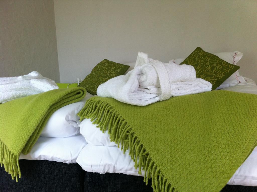 Bed and Breakfast Cocoon Meetings Degeberga Номер фото